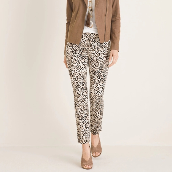 🆕Chico's | So Slimming Girlfriend Ankle Jean Animal Print Size 2 - Picture 2 of 11